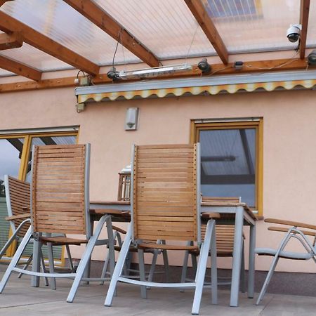 Romantische Ferienwohnung Mit Fantastischem Ausblick, Pool Und Gartensauna Ена Экстерьер фото